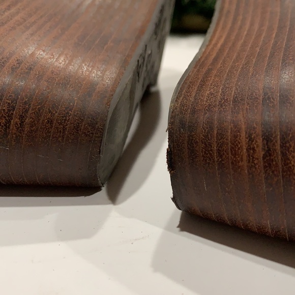 Tory Burch Wedge Heel Womens Size 8 1/2 M - Picture 9 of 9